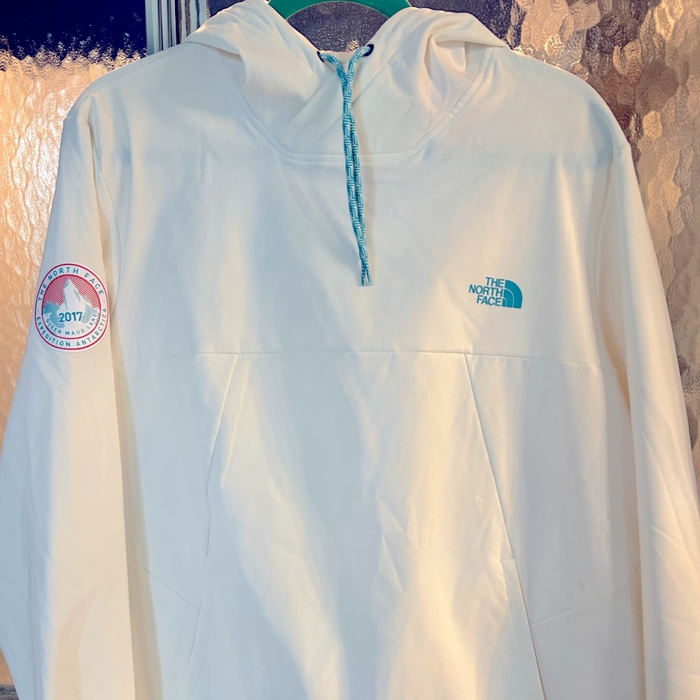Women’s xl White north face hoodie